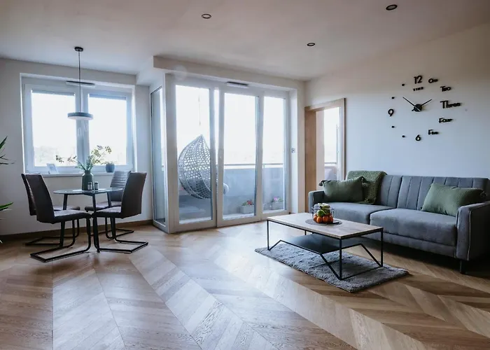 Minimalist Design Penthouse - Old Town Appartamento Košice
